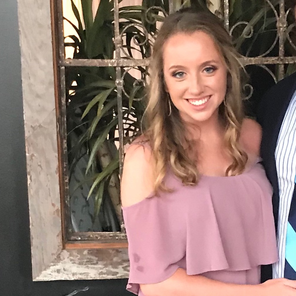 Meet your Posher, Isabel